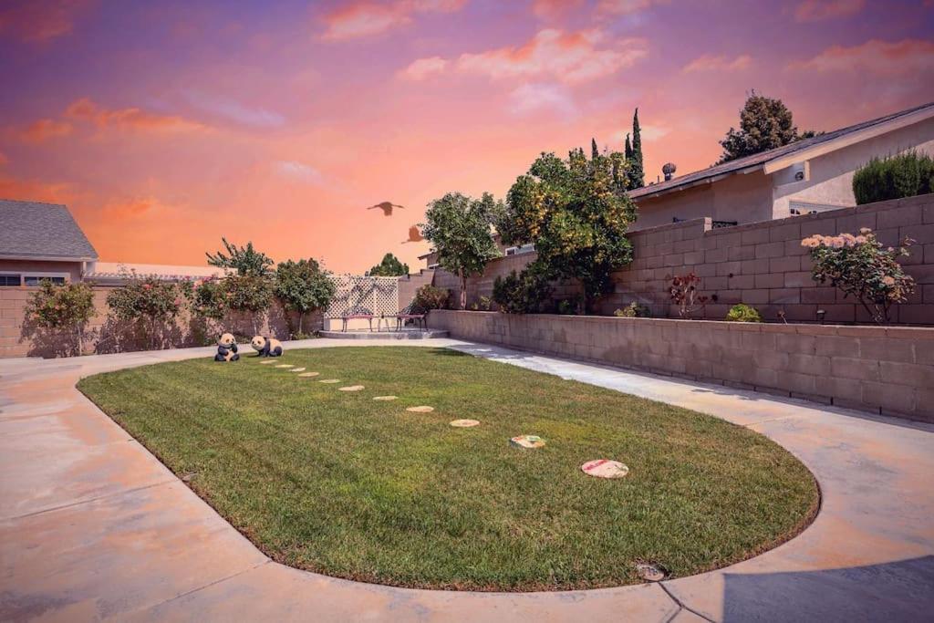 La Sunny House Beautiful Yard 7 Rooms 4 Bathrooms Near Disneyland & Hollywood & Downtown Hacienda Heights Exteriér fotografie